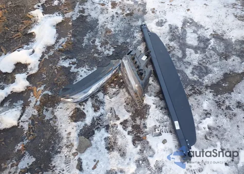 2019 Toyota Rav4 Xle z USA, uszkodzony, nr VIN 2T3P1RFV4KW072997